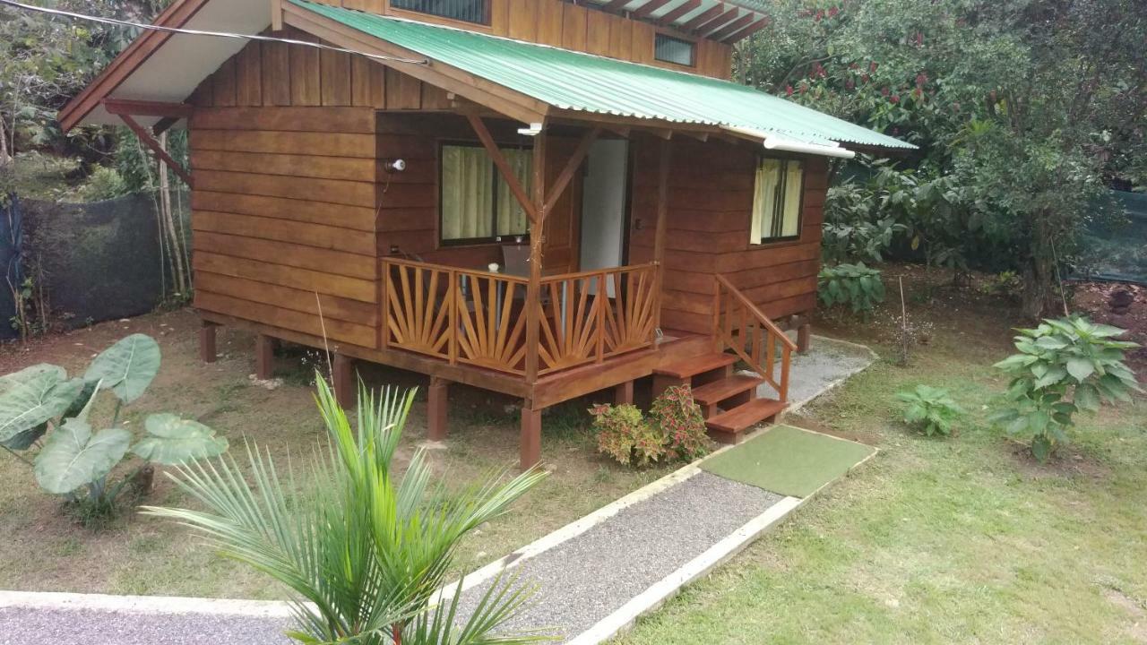Bed and Breakfast Centro Ananda Guápiles Exterior foto